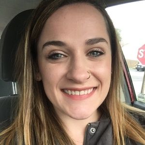 Meet your Posher, Alisa